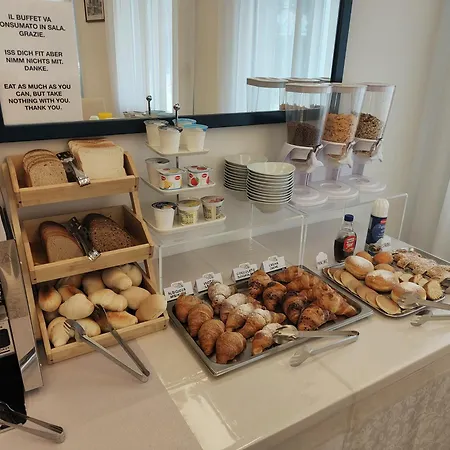 Anna Ξενοδοχείο Καόρλε