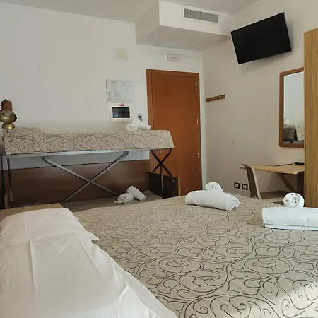 Anna Ξενοδοχείο Καόρλε