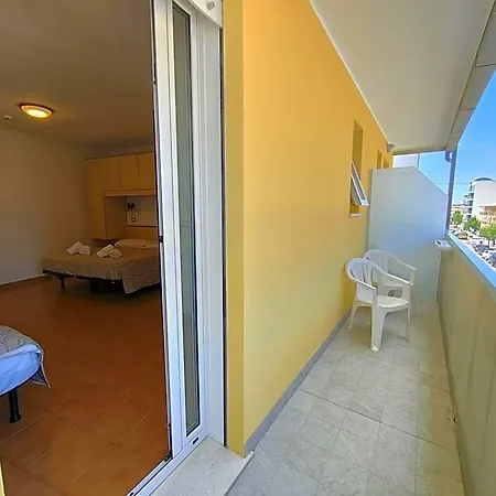 Anna Hotel 2*
