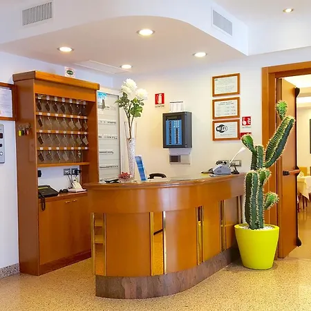Anna Hotel